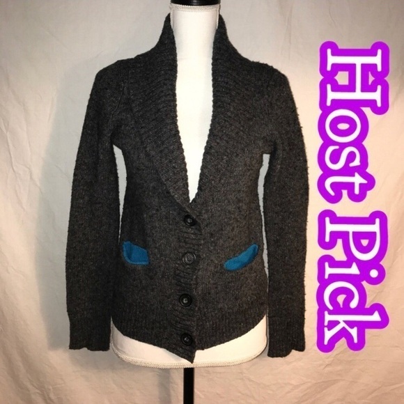 𝅺✅HOST Pick✅ AEO Cardigan, Size Medium - Picture 1 of 4